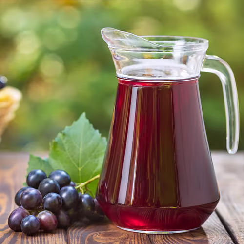 Make homemade juice from berries and fruit