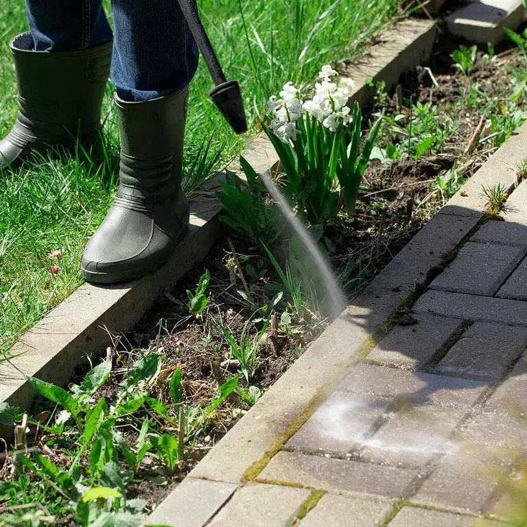 How to wash with a pressure washer