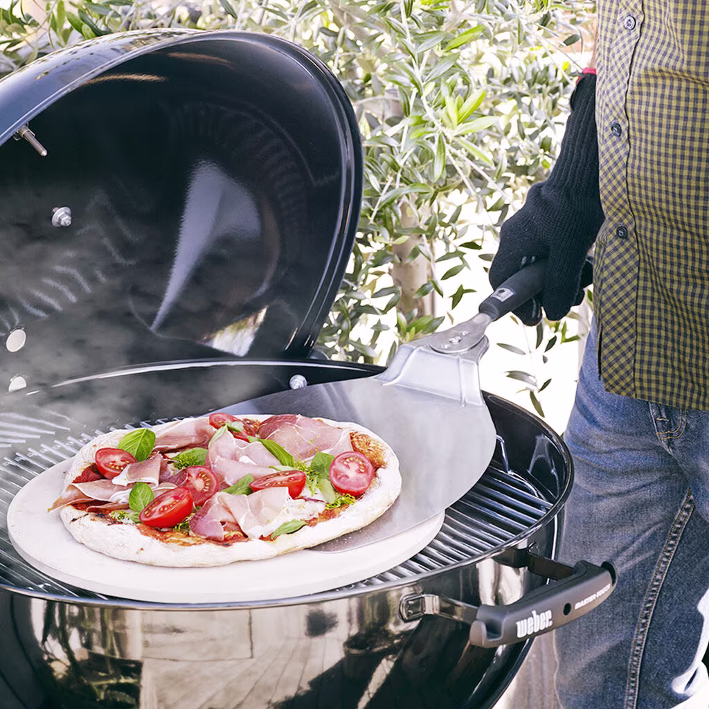 Discover a new way to barbecue with the right grilling accessories