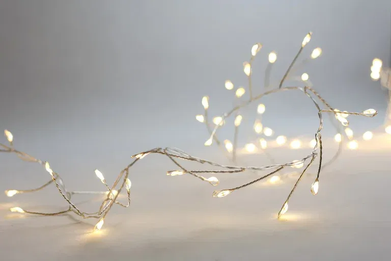Light Chain Cluster Decor