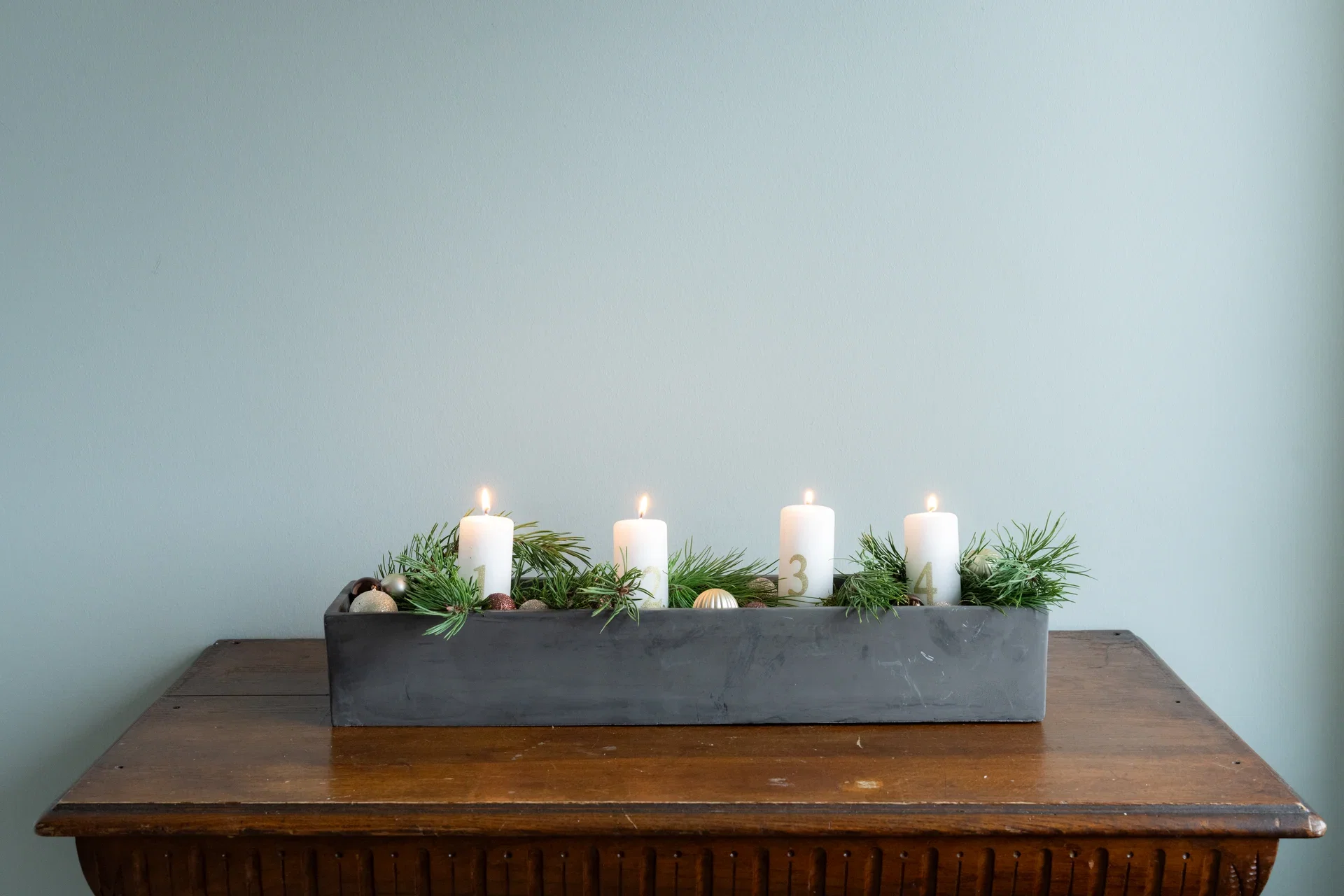Pillar candle Advent