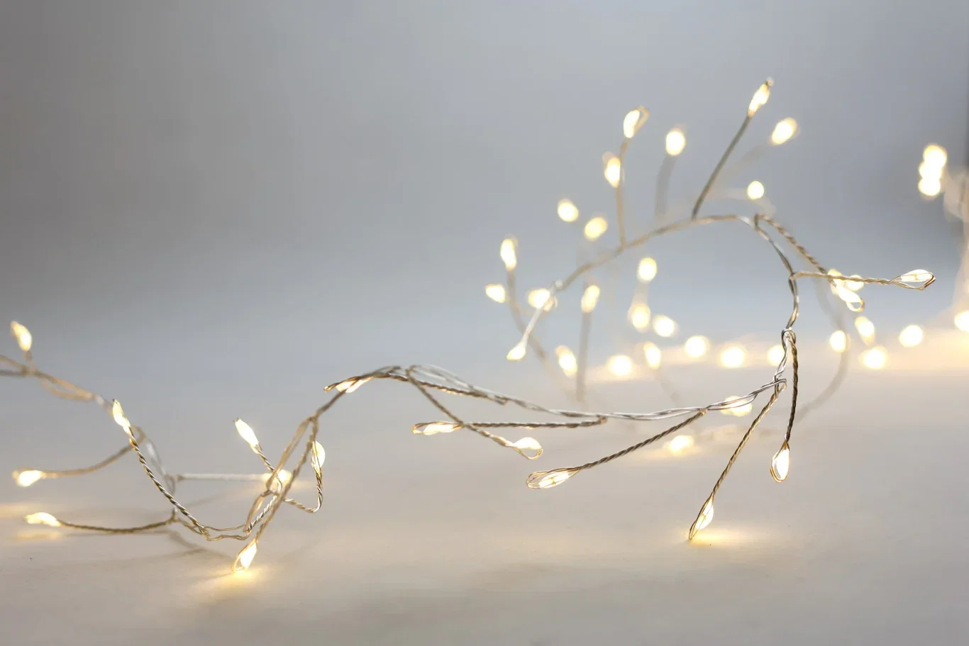 Light Chain Cluster Decor